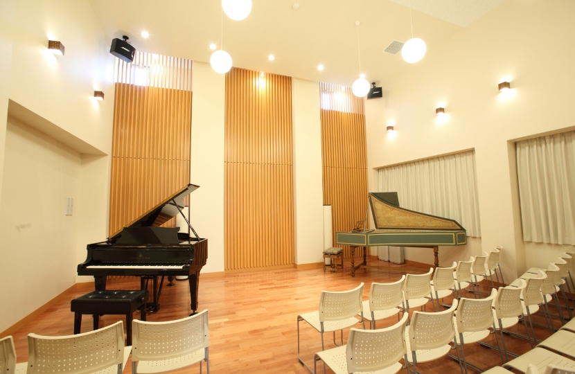 スタインウェイ ​​​​​​グランドピアノ常設の本格ホール